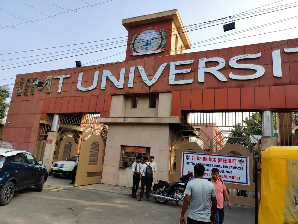 IIMT University